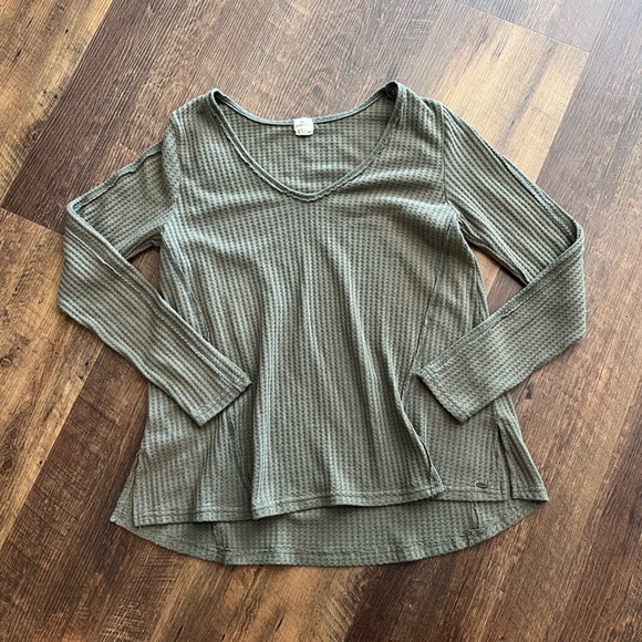 O'Neill Tops - O’Neill long sleeve waffle knit top womens size large dark olive green flowy